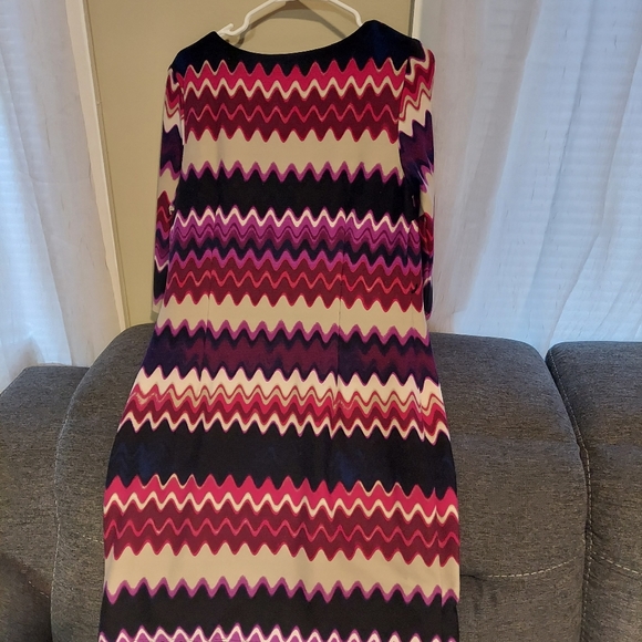 Dress - Picture 4 of 5